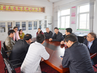 副校长谢阳群看望慰问永利官网“国培计划”顶岗实习同学