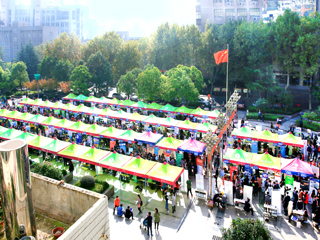 永利官网成功举办2017届毕业生大型综合校园双选会