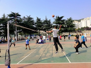 永利官网2019年教职工排球联赛圆满落下帷幕