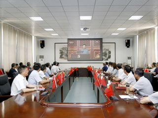 永利官网师生集中收听收看庆祝中国共产党成立100周年大会