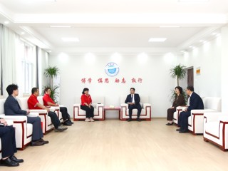 马来西亚思特雅大学代表团访问永利官网