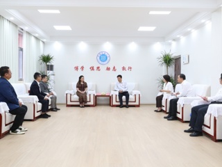 泰国北碧皇家大学校长陈珍妮一行应邀访问永利官网