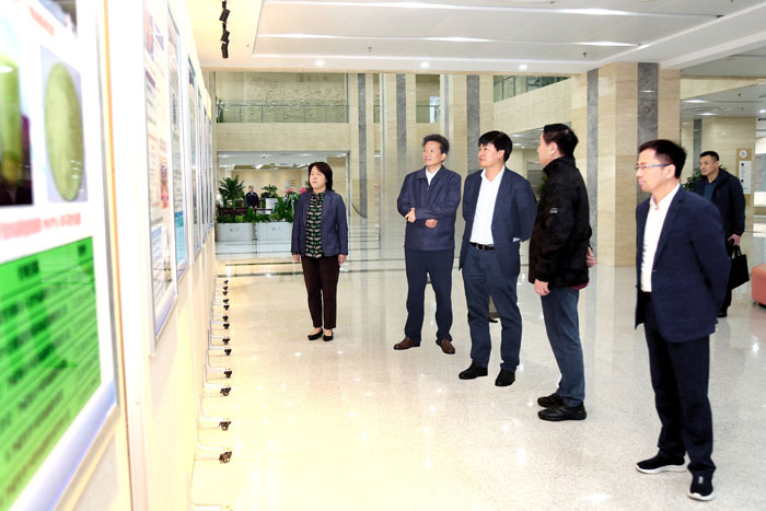 1f8d390053994992a2a1baa50c7f42d4.jpg 1f8d390053994992a2a1baa50c7f42d4.jpg