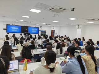 深耕教学技能 精进备赛本领 ——学校举办教育硕士研究生教学技能专题讲座